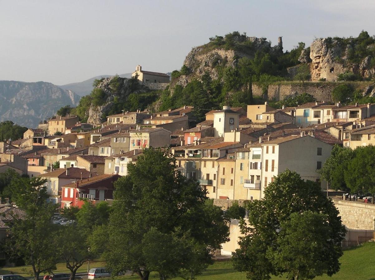 Verdon Appartement Notre "Chez Vous" إيغوينيس المظهر الخارجي الصورة